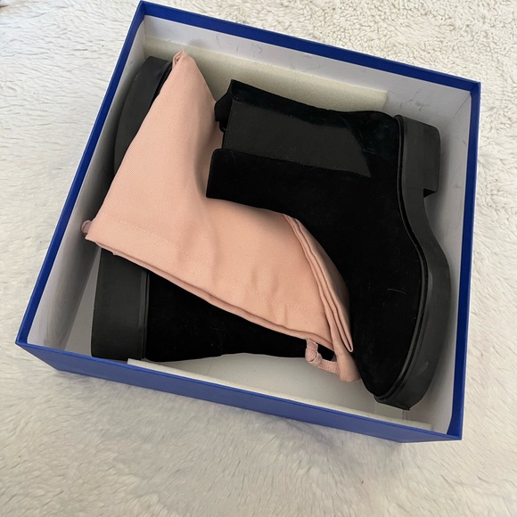 Stuart Weitzman Black Chelsea Boots - Picture 9 of 11